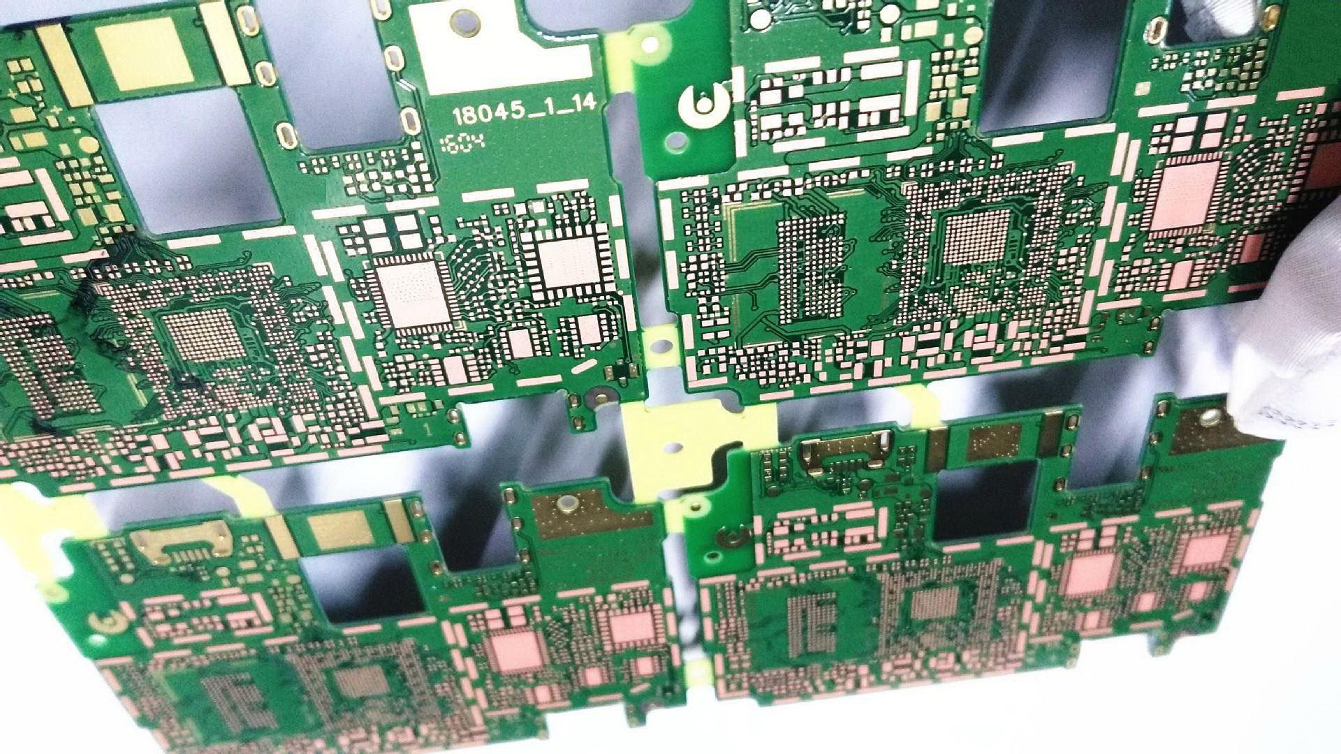 多層次感受PCB板內(nèi)部結(jié)構(gòu)，原來長這樣！